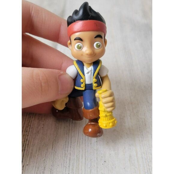 Mattel Jake pirate telescope boy Disney toy figure - Picture 2 of 6